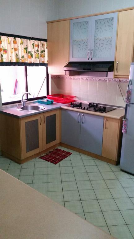 Apartment T & H Vacation @marina Court Kota Kinabalu
